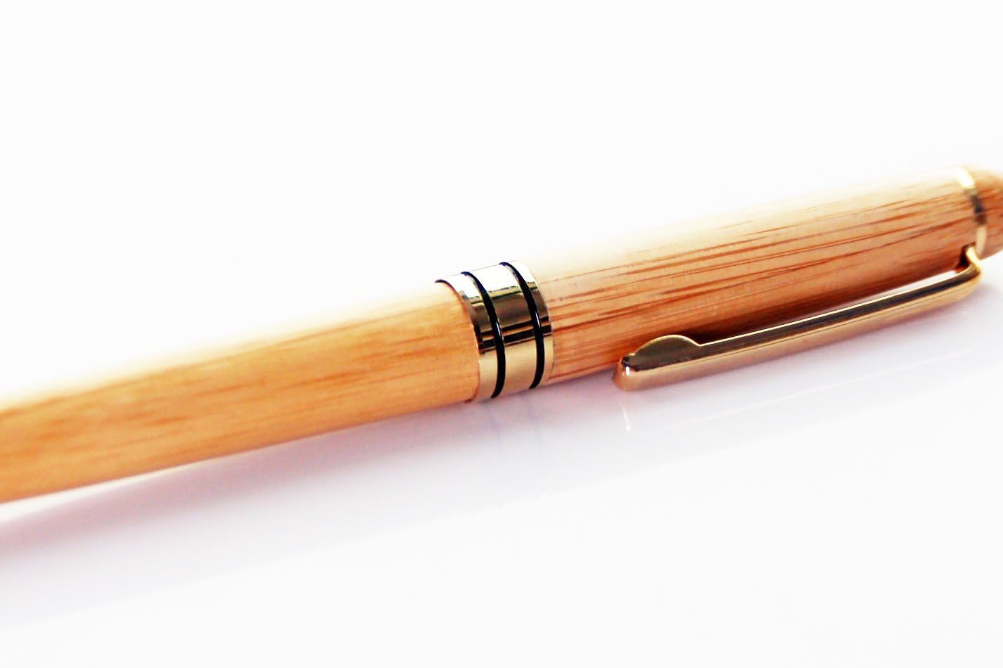 Dryden Designs Luxury Bamboo Fountain Pen with Ink Refill Converter and Matching Gift Case - Smooth