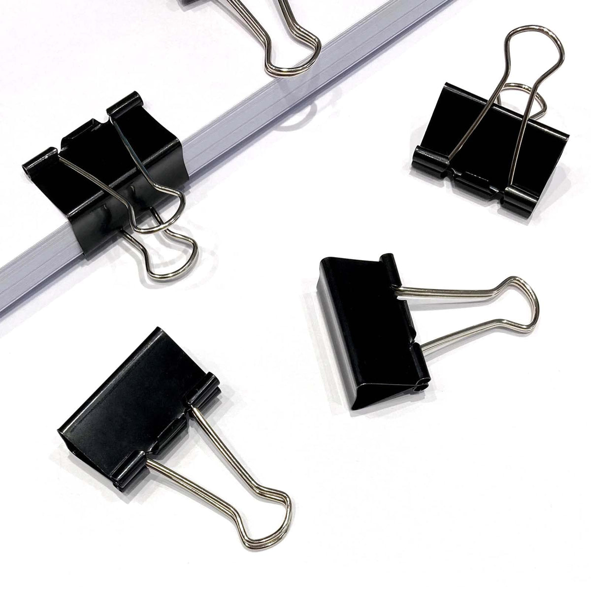 Ykimok 40Pcs Medium Binder Clips, 1.25 inch(32mm), Paper Clamps Medium Size for Office Supplies