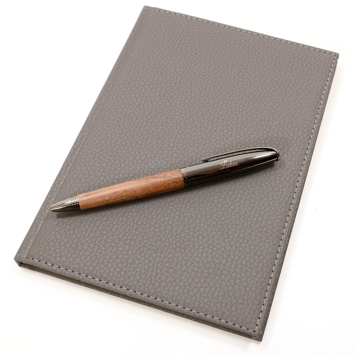CustomDesign.Shop Personalized Custom Luxury Wooden Pen + Gift Box | Design A Truly Unique Present