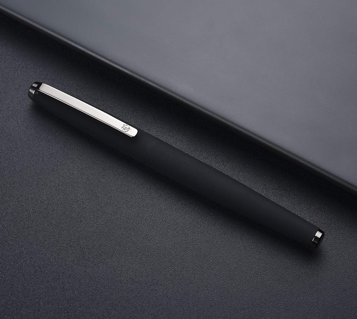 Hongdian 517D Matte Black Fountain Pen Bent Nib Fude Pen, Warrior Series, Classic Design with