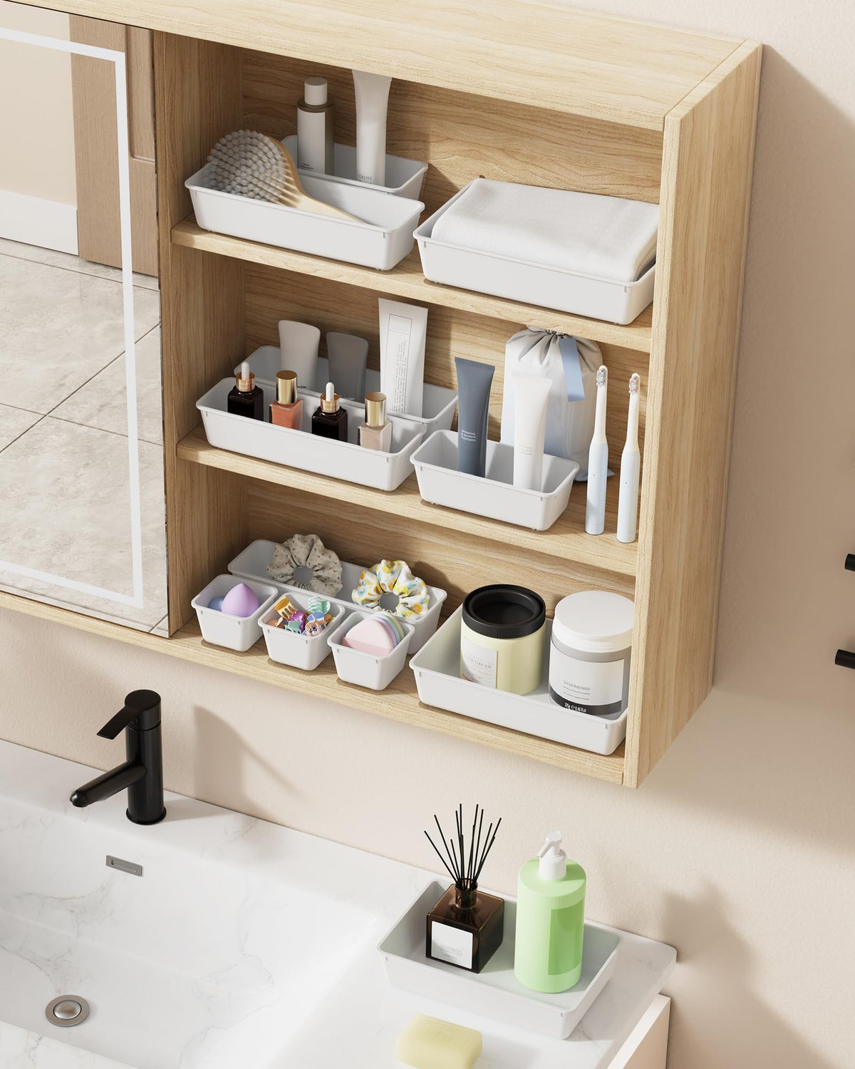 BiuLeon 25 PCS Plastic Drawer Organizers Set, 4-Sizes Vanity and Makeup Organizer, Desk and