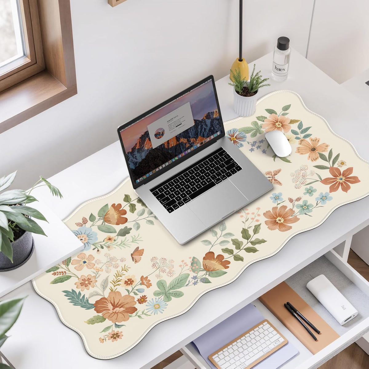 iCasso Desk Mat, Scalloped Desk Matt for Desktop, Cute XXL Large Mouse Pad, Anti-Slip Big Mousepad