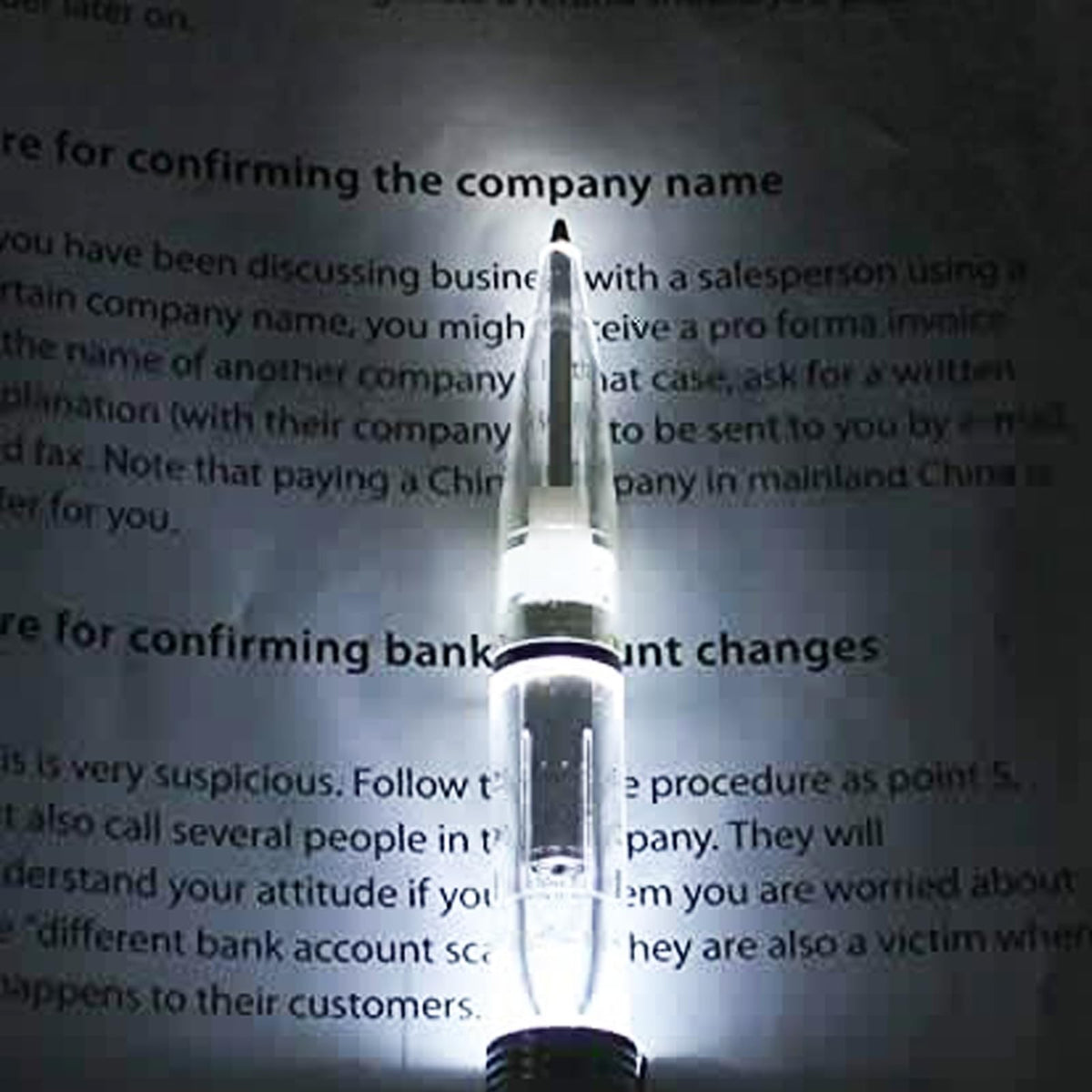 GS GLOWSEEN Retirement Gift for Woman Men Coworkers Friends, Light Up Pens for Night Writing