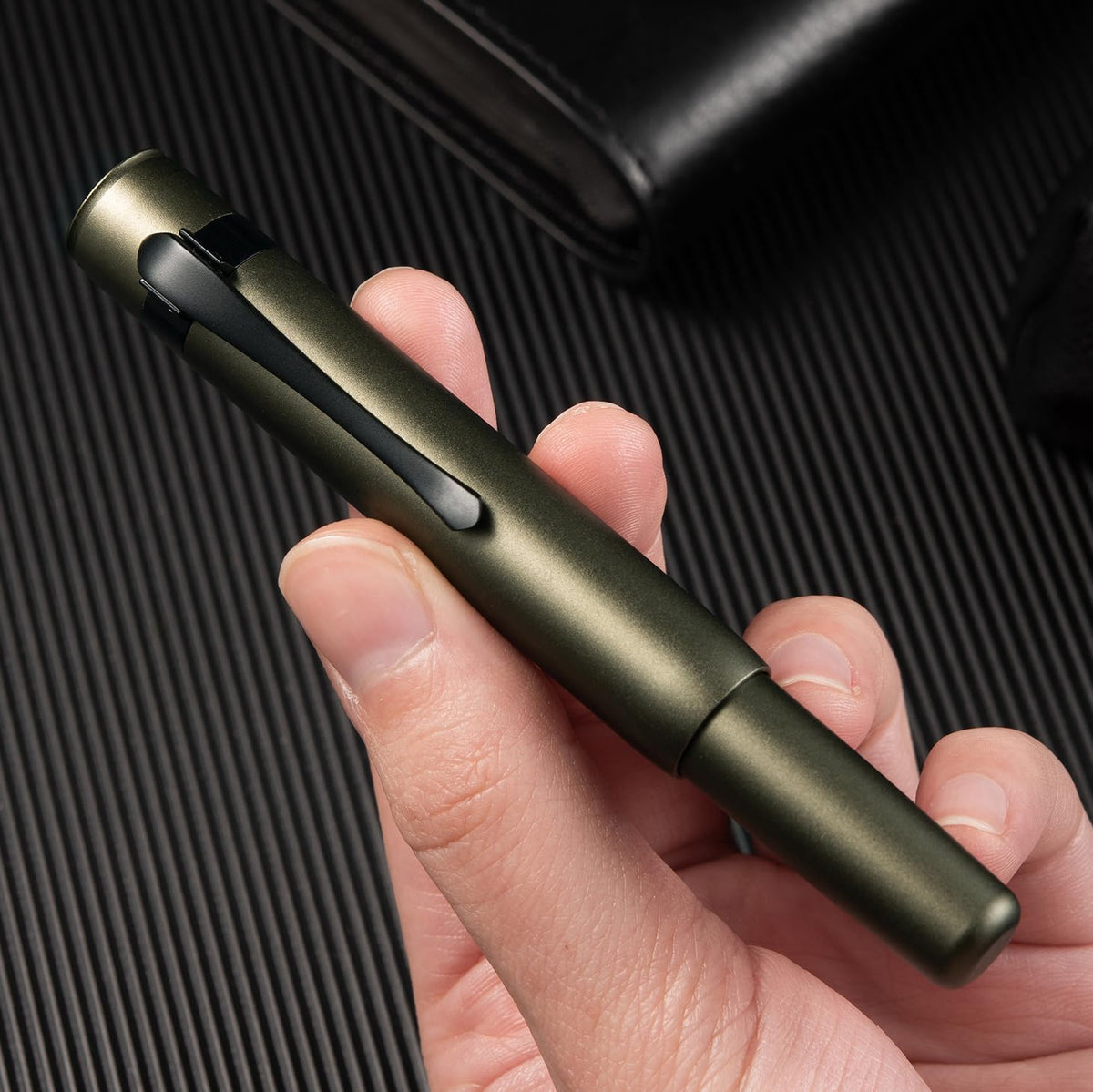 HONG DIAN M2 Black Forest Mini Fountain Pen, Bent Nib & Sleek Shape Aluminium Short Pocket Travel