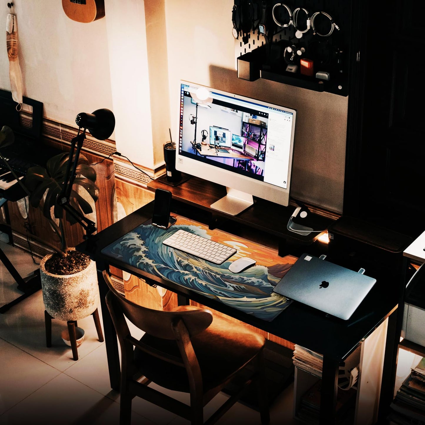 Gaming Mouse Pad, Waterproof Extra Large Mousepad with Stitched Edges, 31.5" x 15.7" Non-Slip