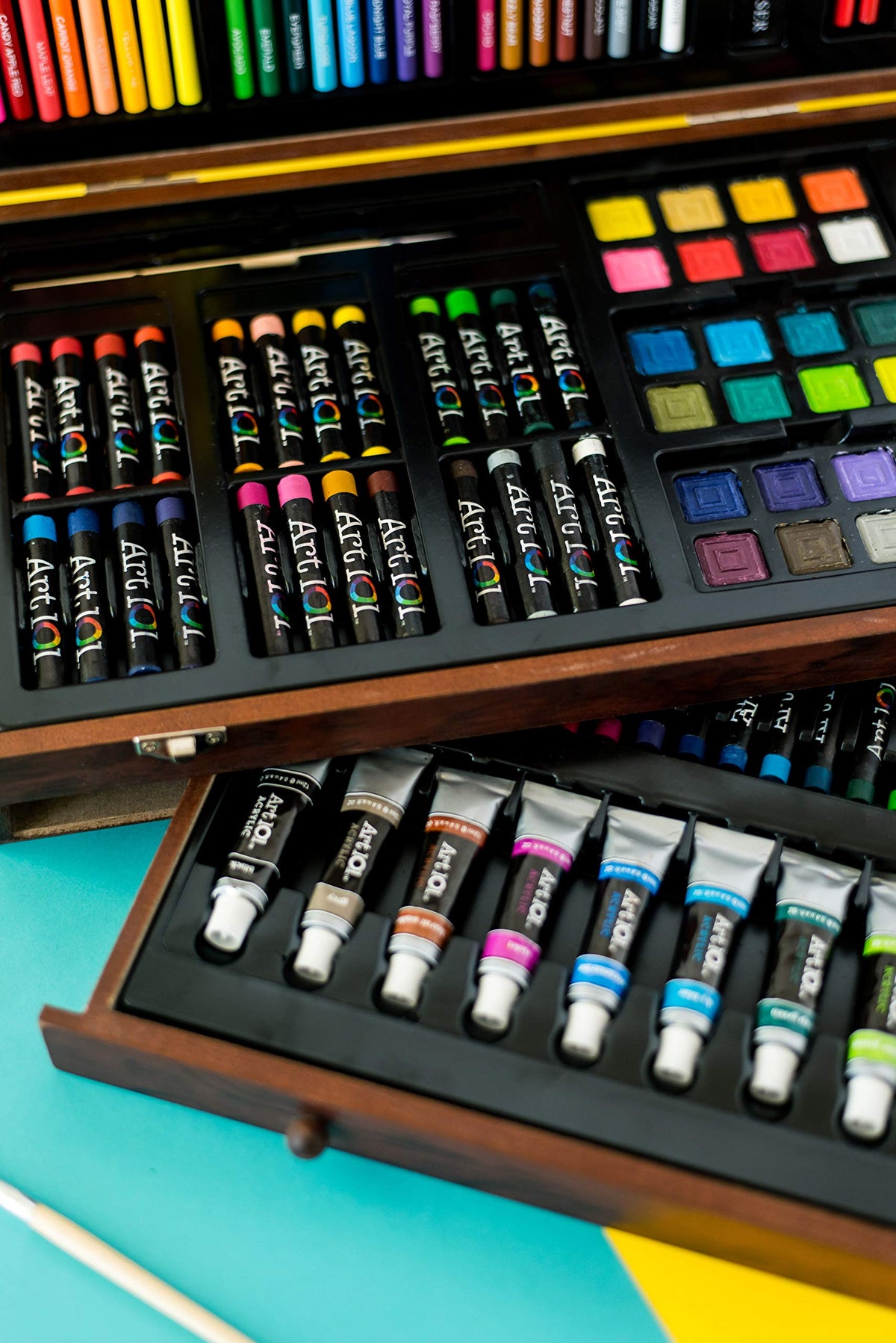 Art 101 USA Deluxe Art Set with 119 Pieces in a Wood Organizer Case, Includes Color Pencils