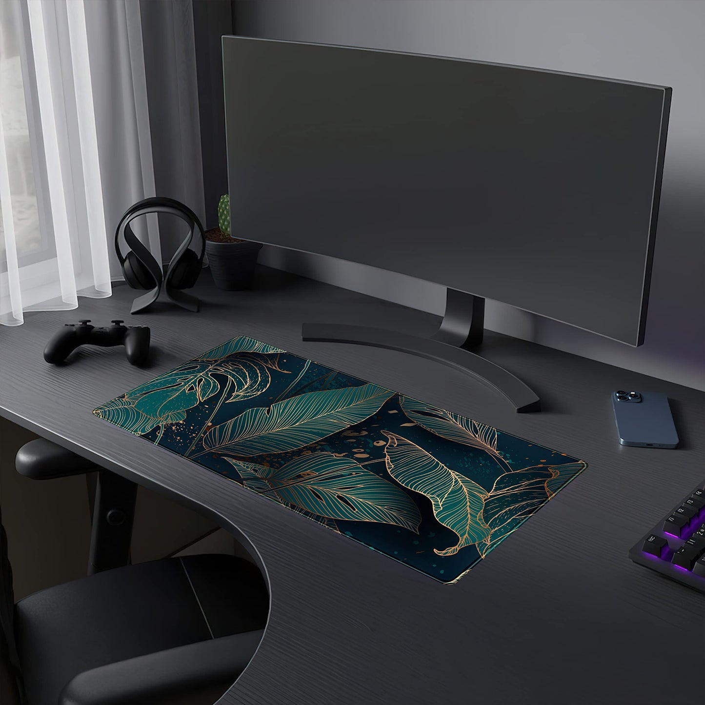 Desk Pad, Green Gold Palm Leaves Extended Gaming Mouse Pad Cute Large Desk Mat, Non-Slip Rubber