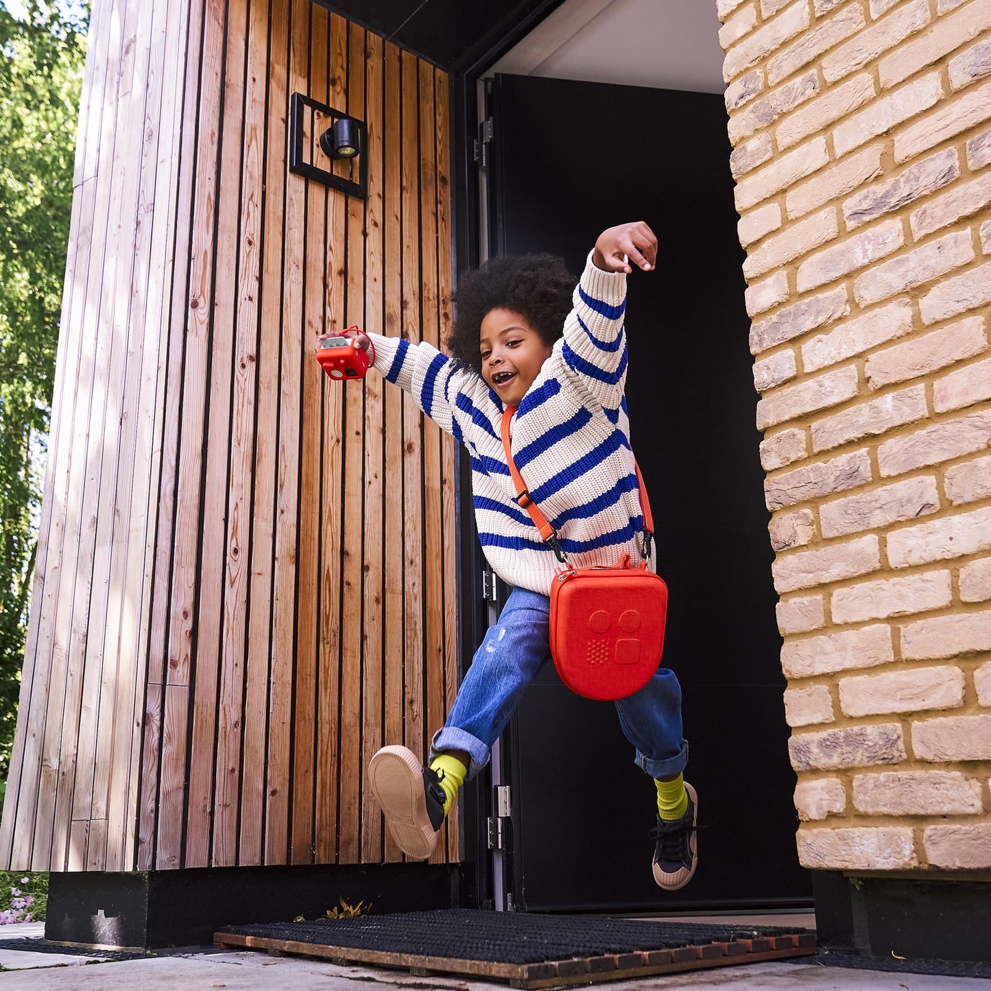 YOTO BrainBots: Our Planet - 8 Kids Educational Audio Cards, Ages 6+
