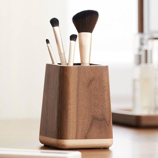 ARTIST INTERNATIONAL Wooden Pen Holder Desktop Stationery Storage Box Large Capacity Office