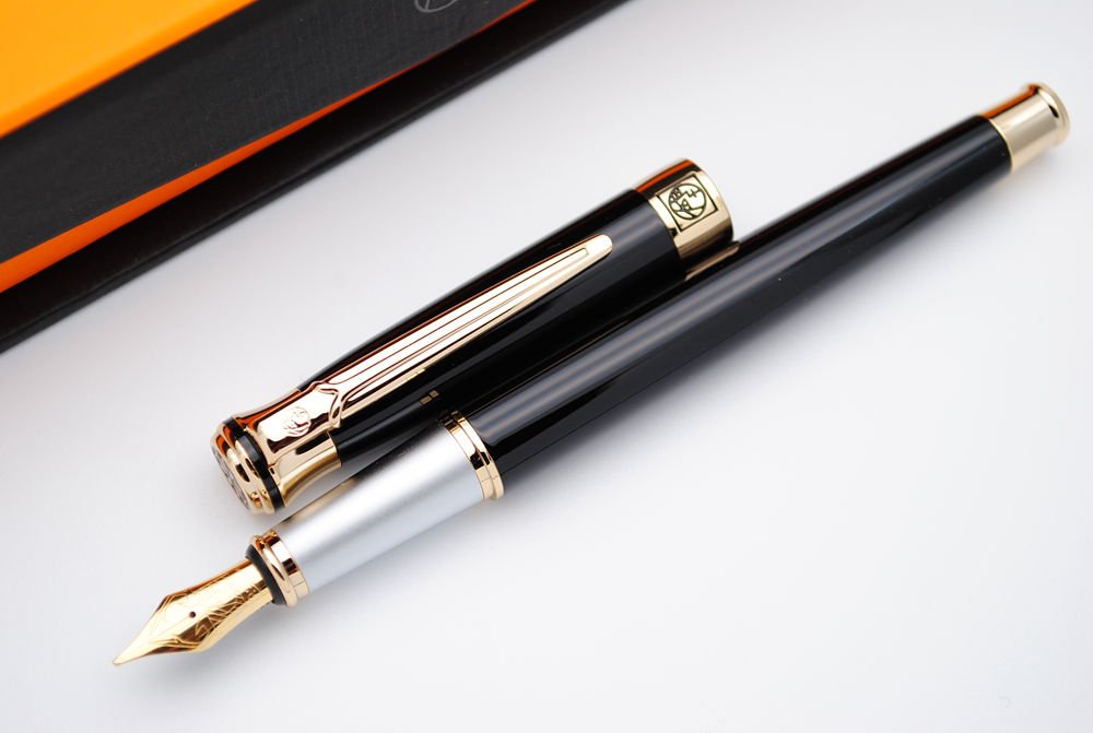 czxwyst Picasso 903 Sweden Flower King Fountain Pen Original Box (Black)