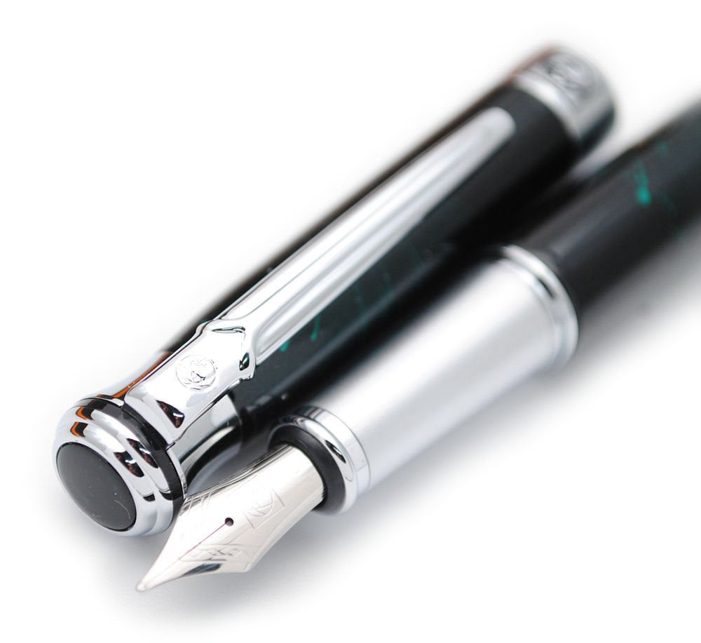 Picasso 903 Sweden Flower King Fountain Pen Original Box (Green Marble)