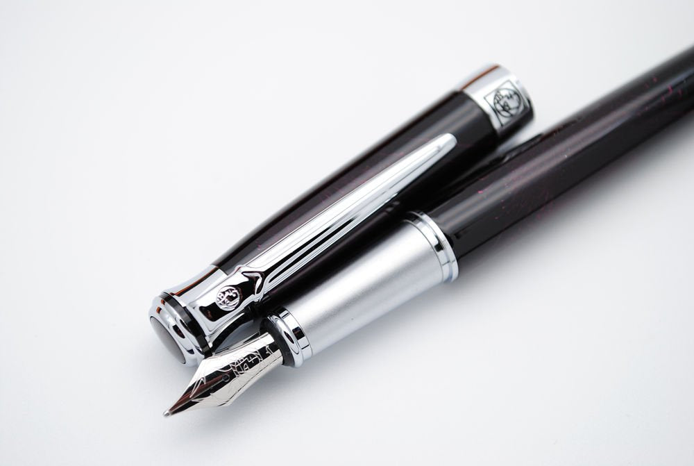 czxwyst Picasso 903 Sweden Flower King Fountain Pen Original Box (Red Marble)