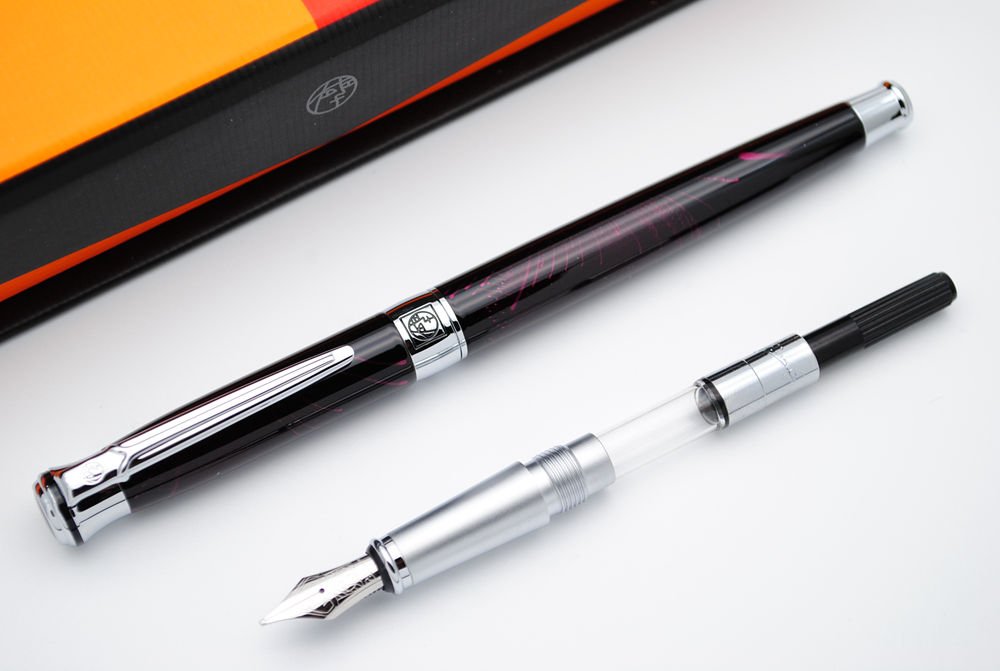 czxwyst Picasso 903 Sweden Flower King Fountain Pen Original Box (Red Marble)