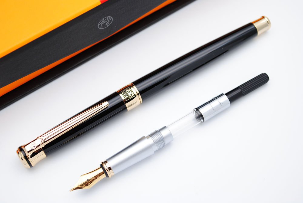 czxwyst Picasso 903 Sweden Flower King Fountain Pen Original Box (Black)