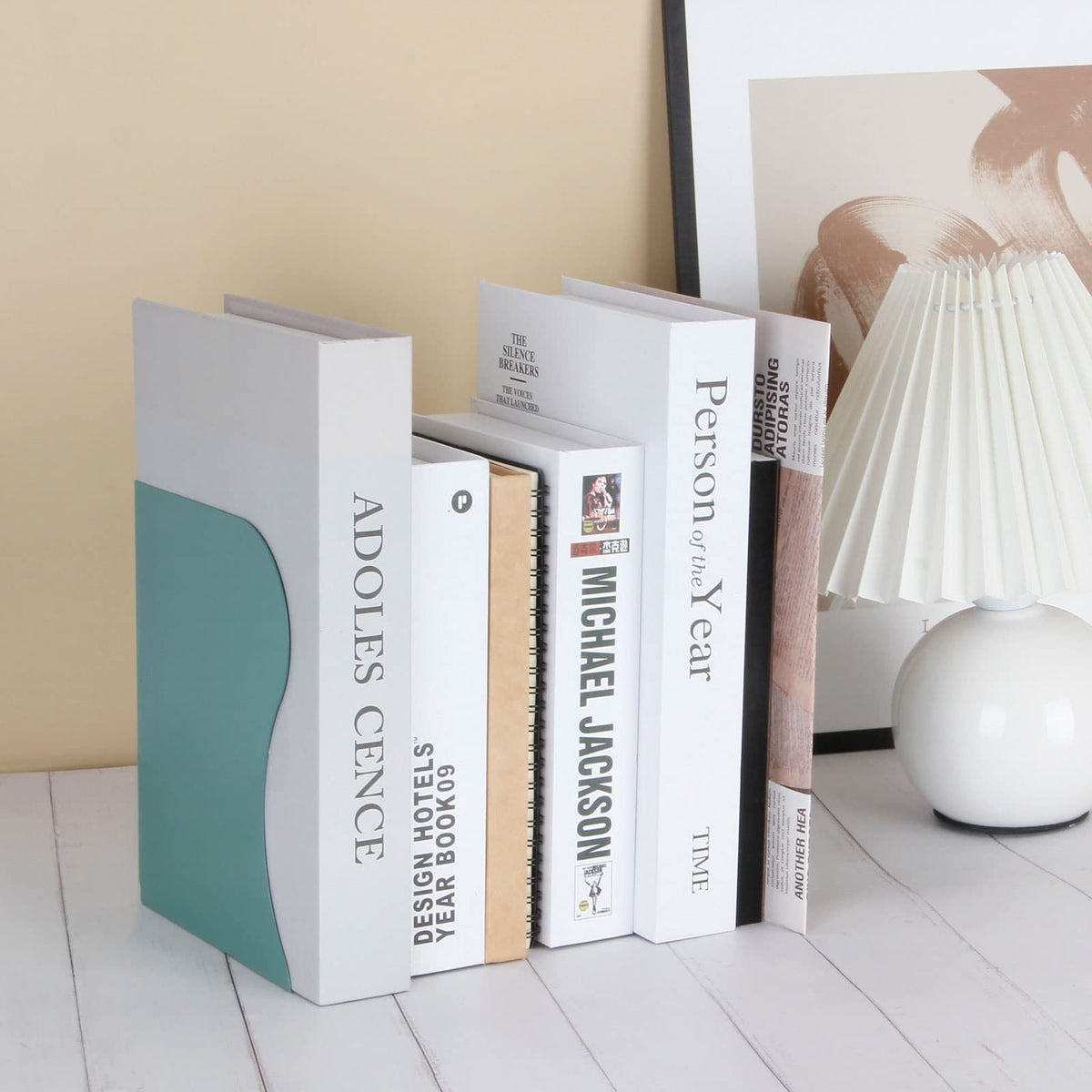 Zyners Adjustable Metal Bookends Heavy Duty for Shelves, 2 Dividers, Anti-Slip Design Expandable
