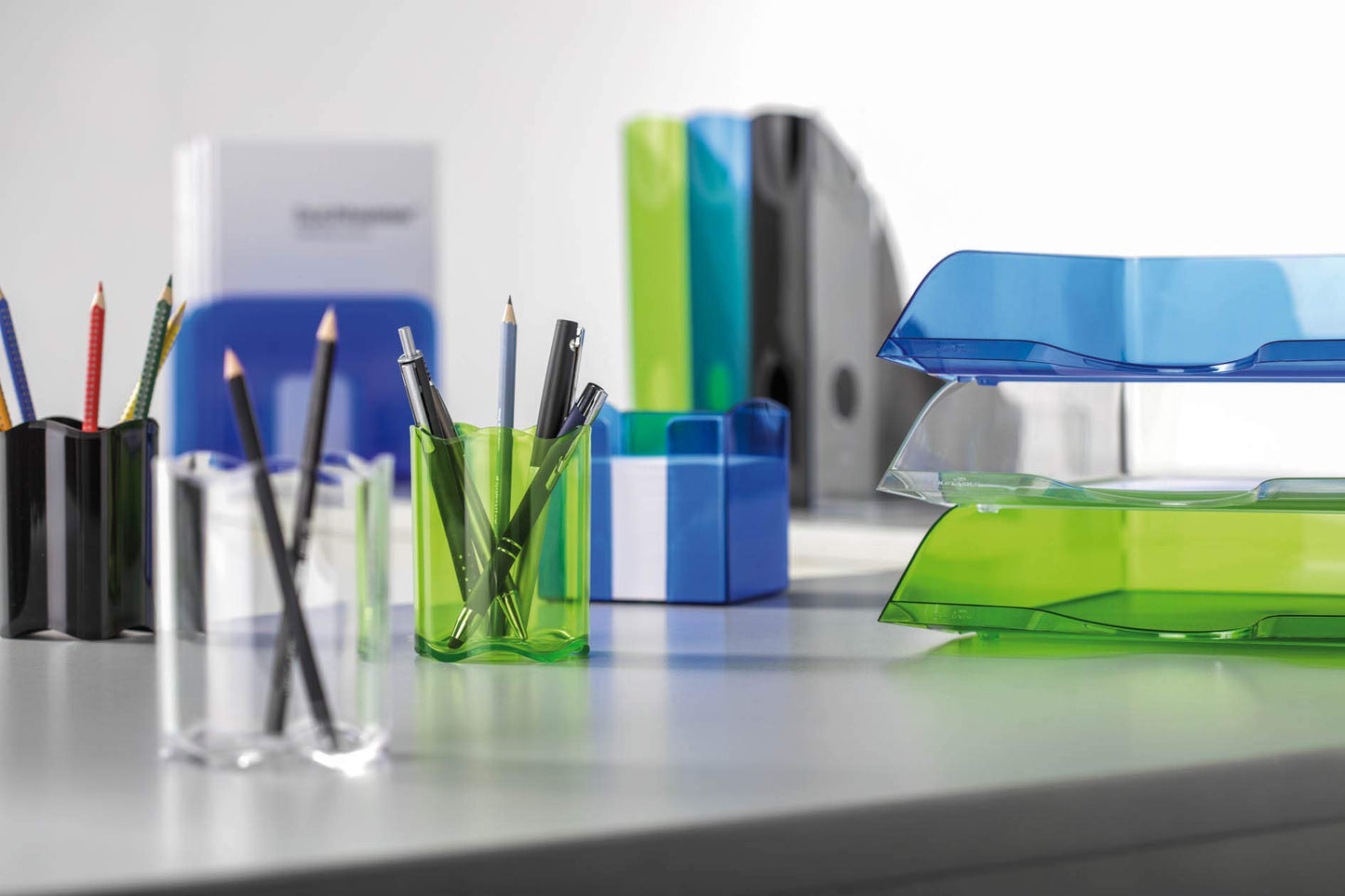 Durable Vivid Pen Pot Plastic Black Ref 1701235060