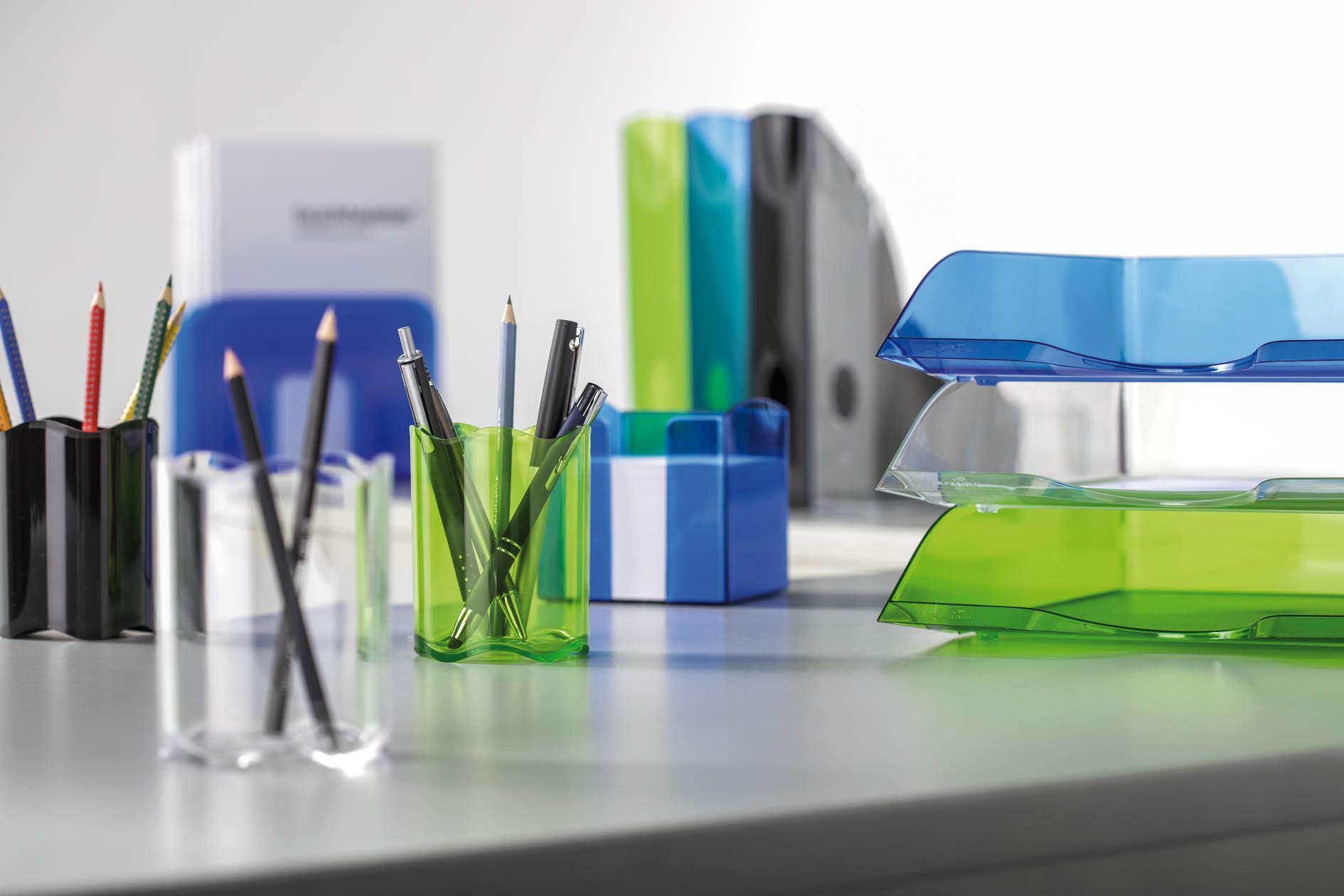 Durable Radiance Radiance Noteholder Plastic with 90 x 90 mm Notes Translucent Blue Ref 1701682540