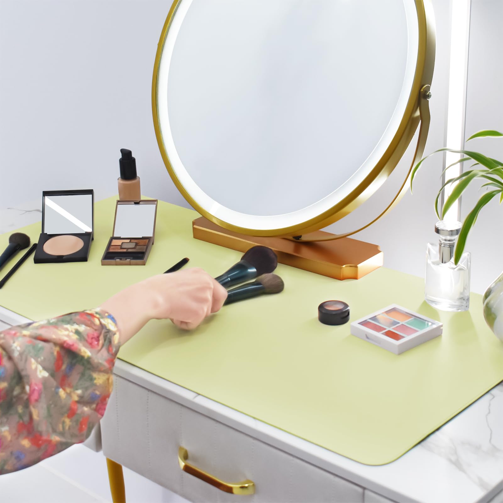Makeup Mat for Vanity Top Protector,Dresser Protector Top Vanity Essentials,Craft Mats to Protect
