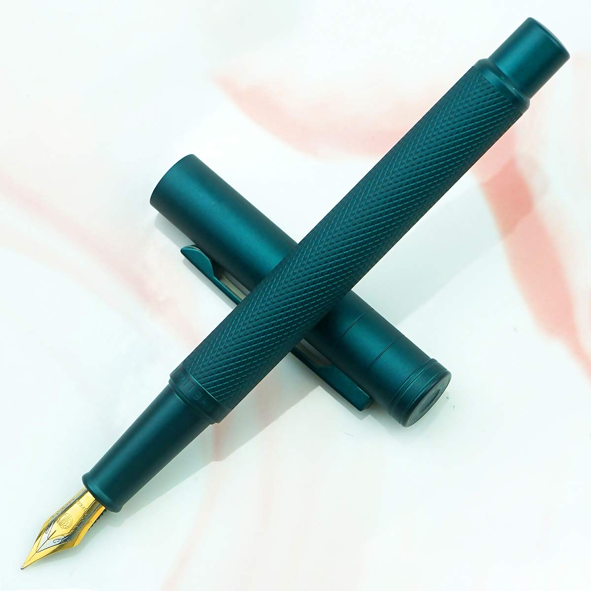 Asvine Dark Green Forest Fountain Pen Extra Fine Nib Classic Design with Converter and Metal Pen