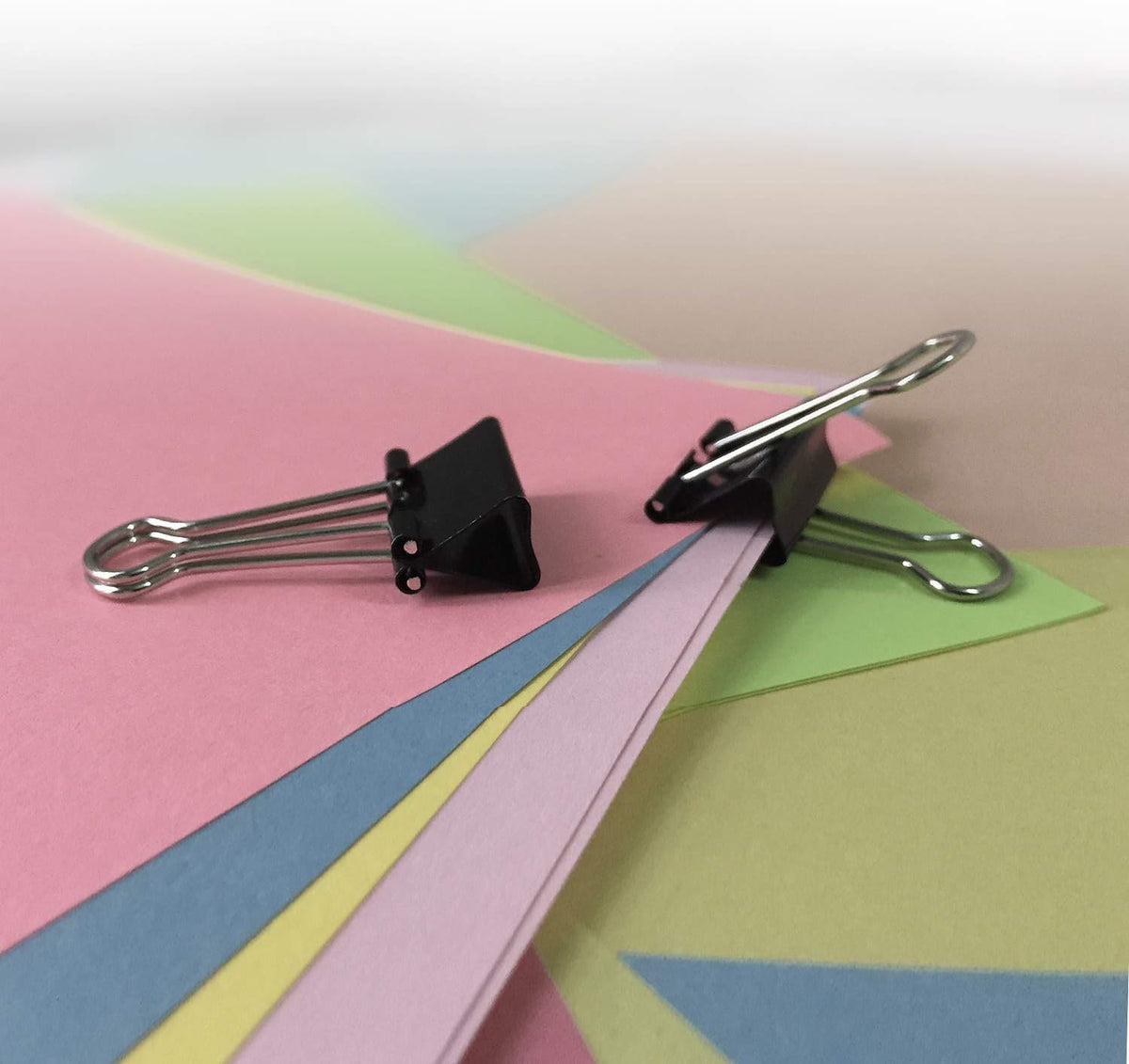 Amazon Basics Sturdy Binder Clips, Office Supplies, Small 0.75 in, Document Organizing, School