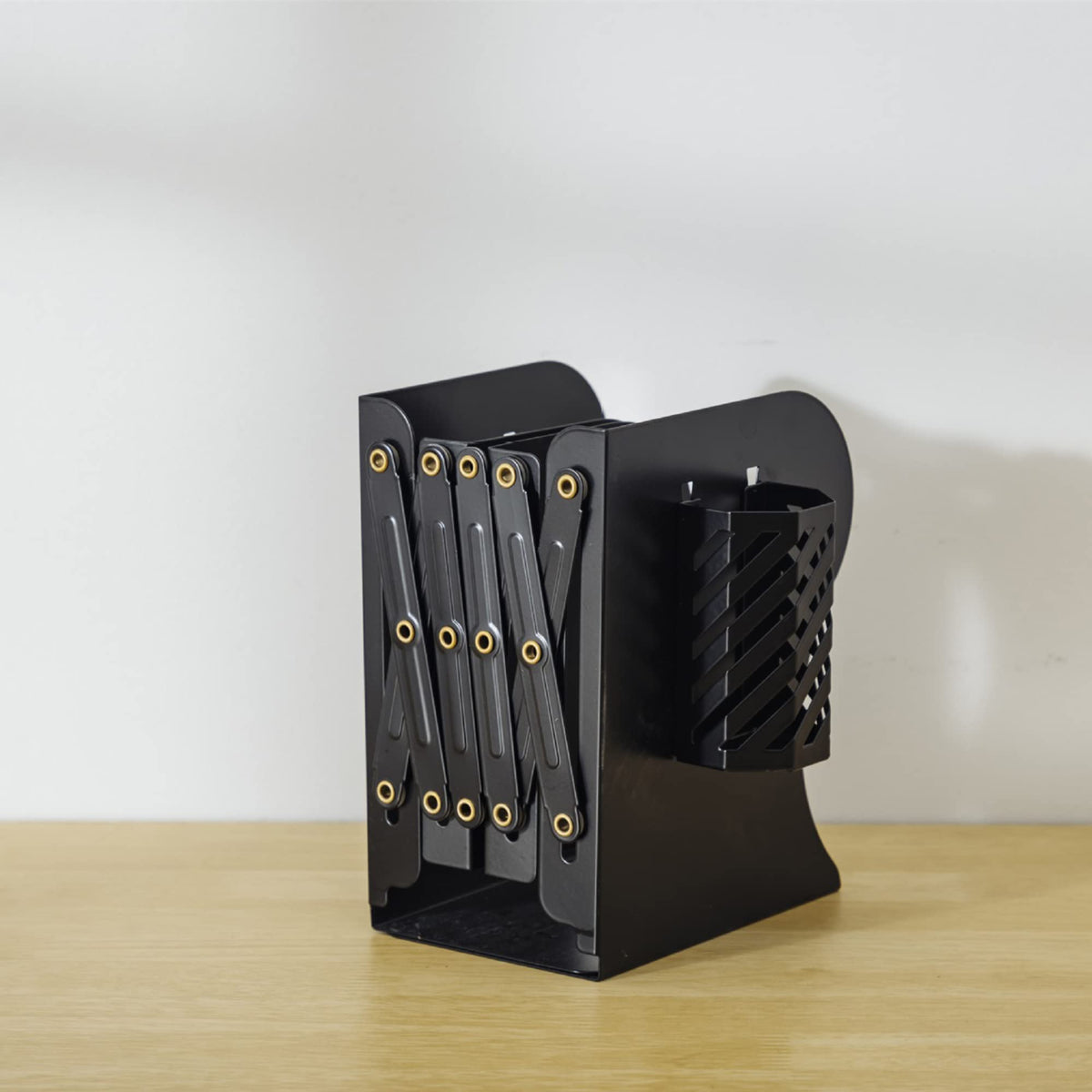 Simplesun Adjustable Book Ends for Heavy Books, Metal Expandable Bookends for Shelves, Book