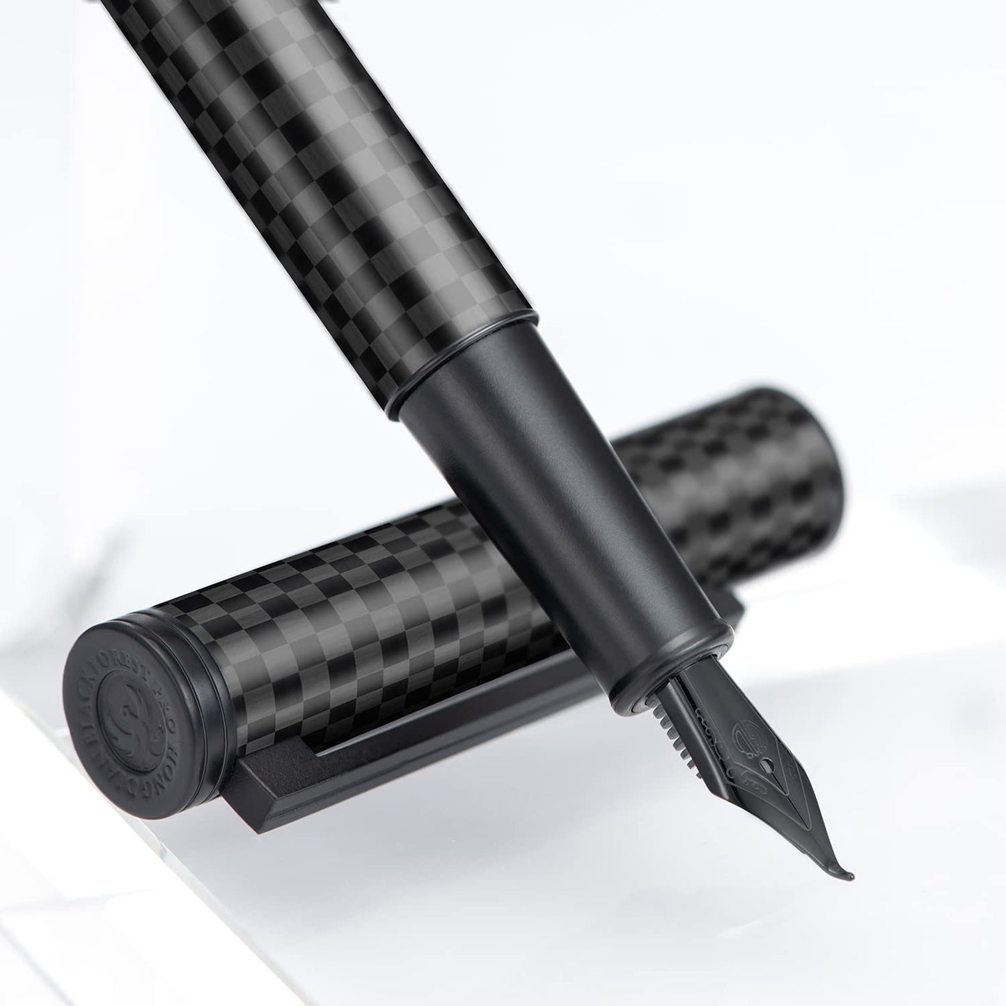 Hongdian Black Carbon Fiber Fountain Pen, Bent Nib Fude Pen for Calligraphy Writing (Fine to Broad)