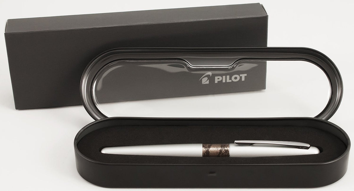 PILOT MR Animal Collection Fountain Pen in Gift Box, Matte Silver Barrel with Python Accent, Fine