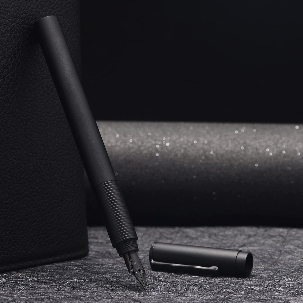 Hongdian H3 Fountain Pen Titanium Black Fine Nib with Bamboo Pen Clip, Black Aluminum Alloy Writing
