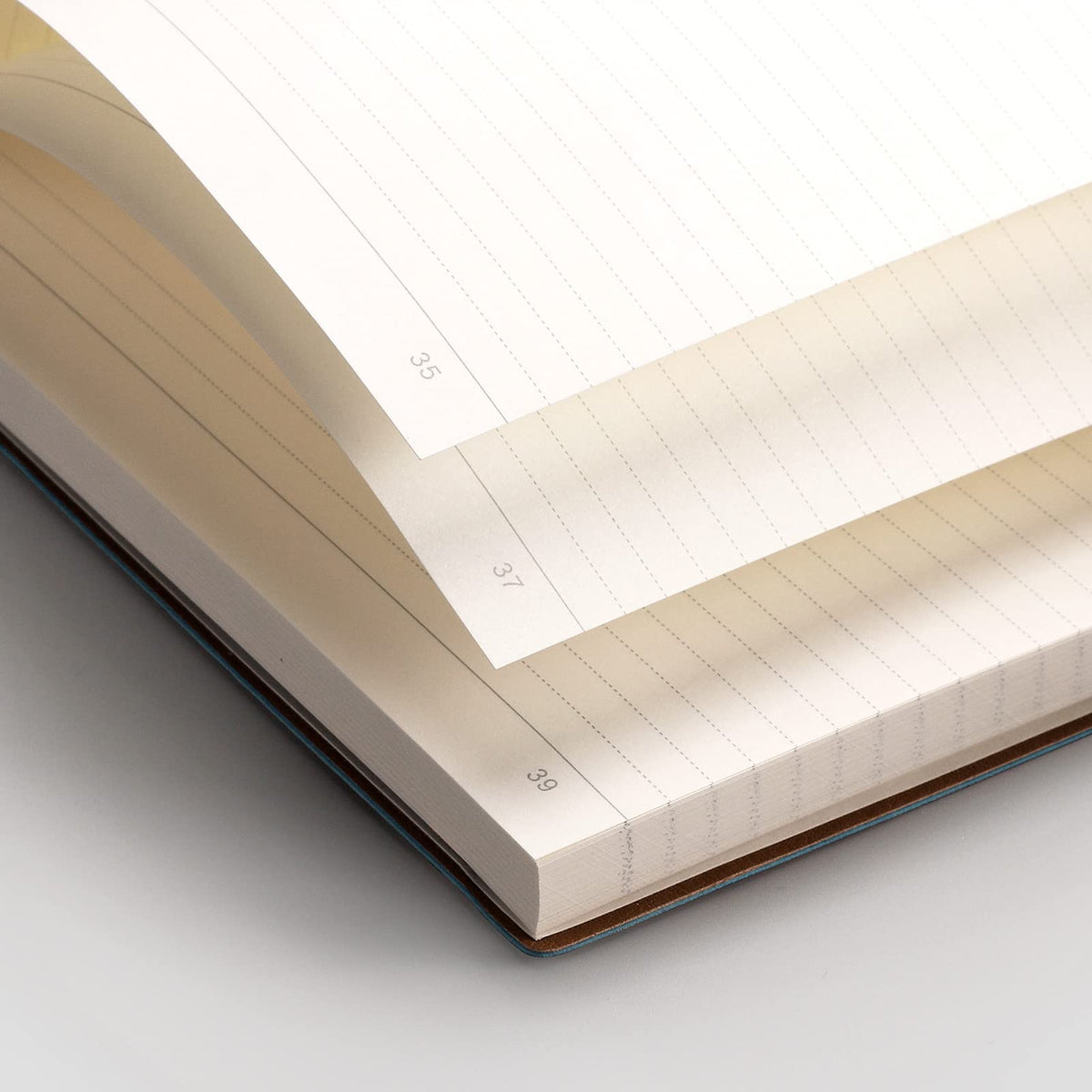 EMSHOI Lined Journal Notebook, 204 Numbered Pages, B5 Size (7.5'' x 10'')