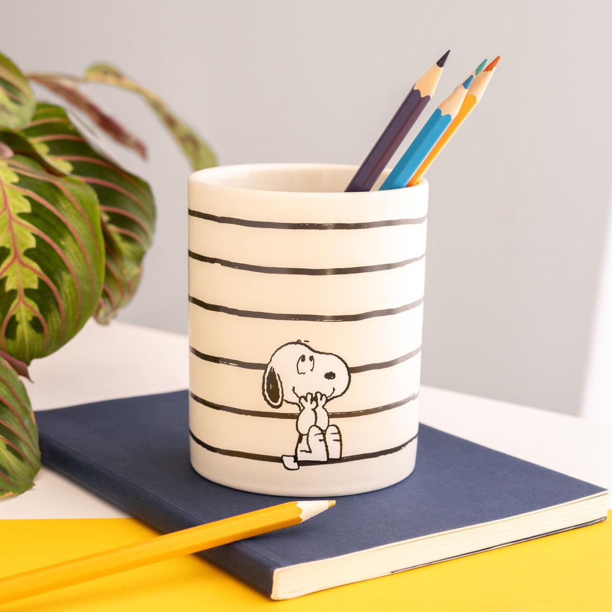 Grupo Erik Snoopy Pen Holder | Desk Organizer, Accessories | Pencil Pot, Stationery | Snoopy Gifts