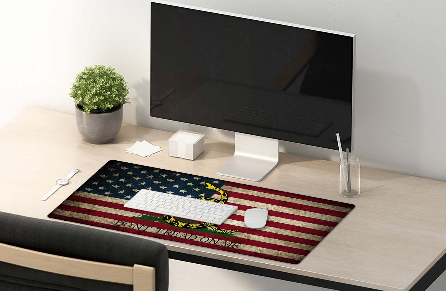 SSOIU Desk Mat,Large Mouse Pad 35.5" x 15.7" XXL Extended Gaming Mouse Pad Mat with Non-Slip Base