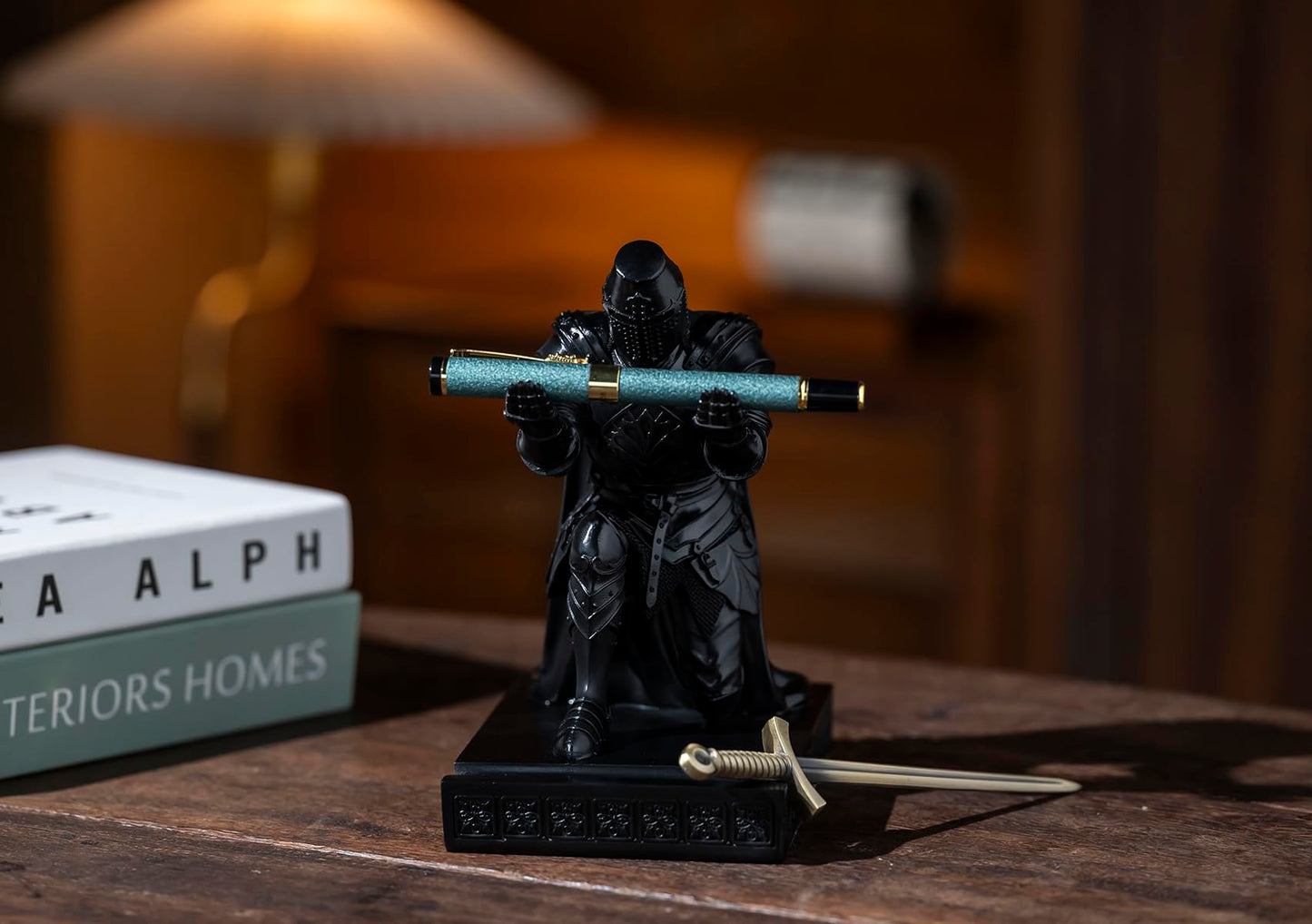 Medieval Templar Vanguard Officer Knight Pen Holder Desk Organizers Black