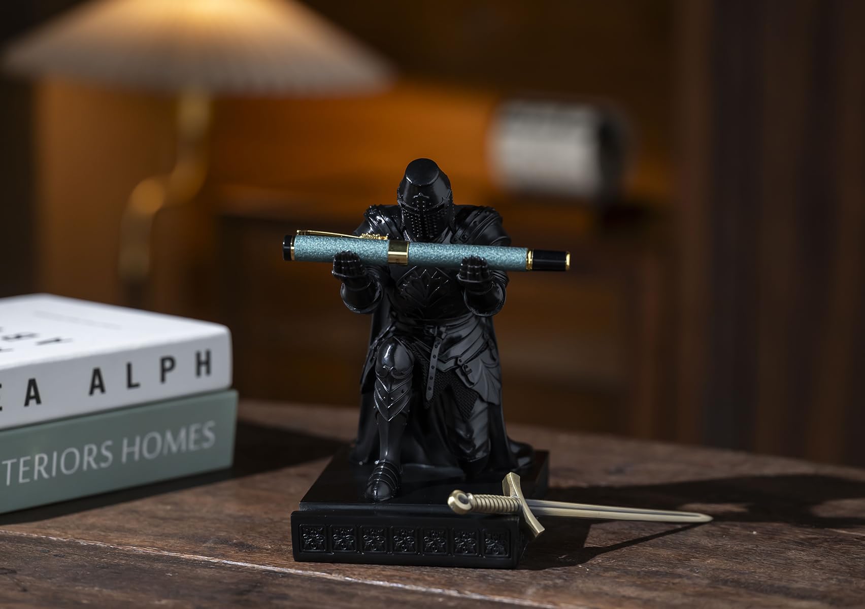 Medieval Templar Vanguard Officer Knight Pen Holder Desk Organizers Black