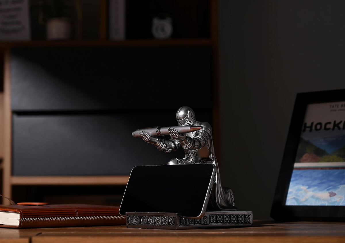 Windbreaker Soldier Knight Pen Holder Personalized Desk Accessory Silver