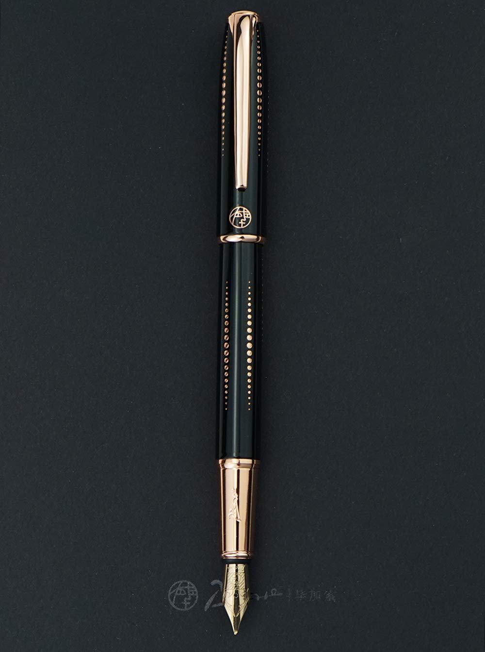 Picasso 916 Black Metal Fountain Pen with Box Iridium Medium Nib Starlit Night Beautiful Golden
