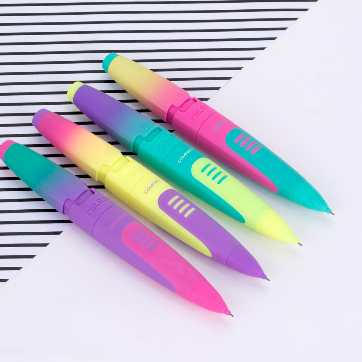 MILAN Blister pack 1 ballpoint pen + 1 mechanical pencil COMPACT Sunset