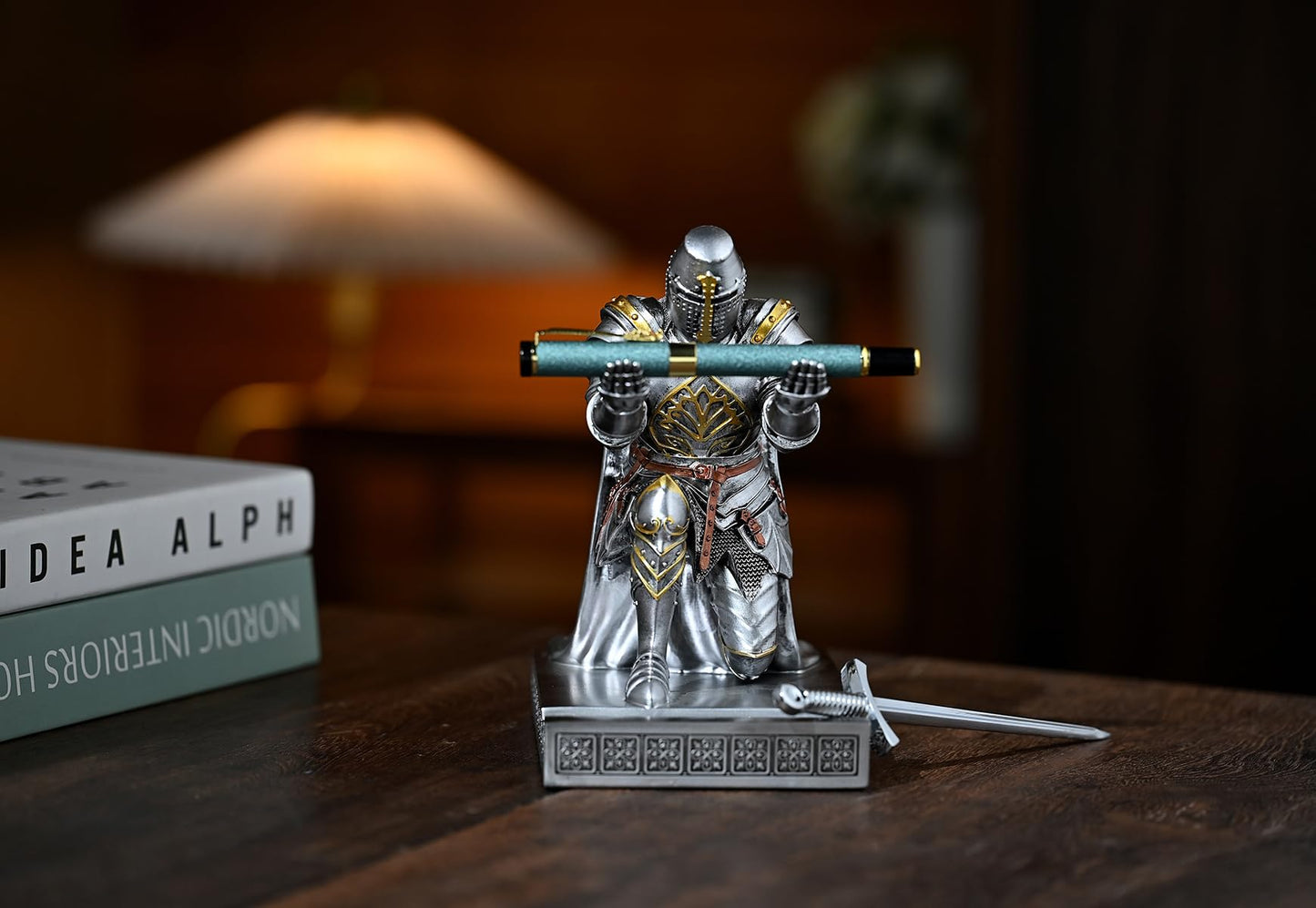 Medieval Templar Vanguard Officer Knight Pen Holder Desk Organizers Silver