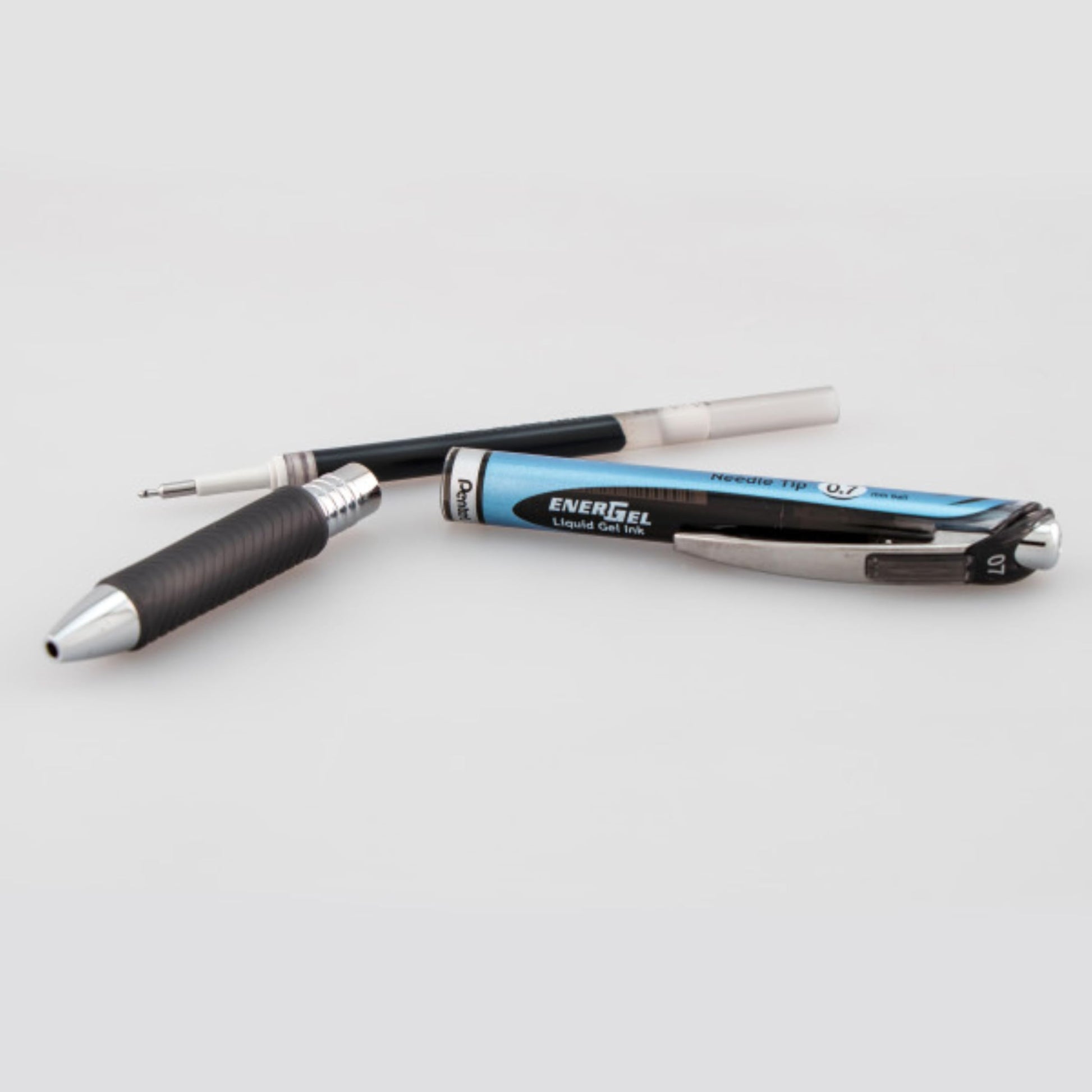 Pentel EnerGel RTX Retractable Premium Liquid Gel Pen, (0.7mm) Needle Tip, Ultra Smooth, Medium