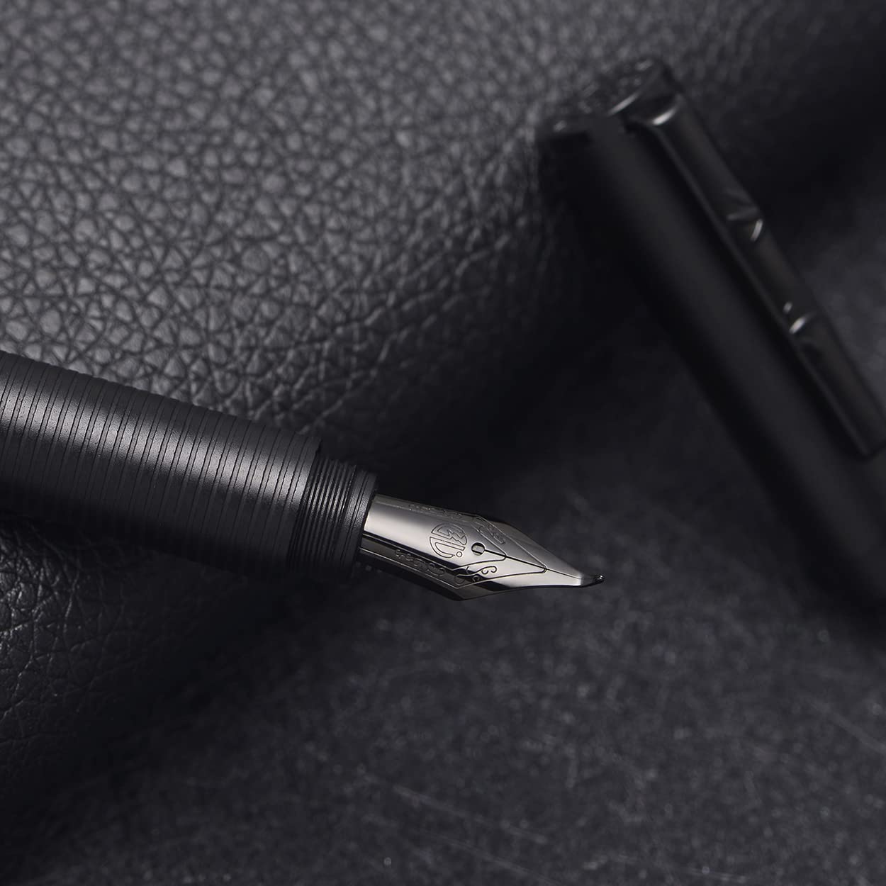 Hongdian H3 Fountain Pen Titanium Black Bent Nib with Bamboo Pen Clip, Black Aluminum Alloy Writing