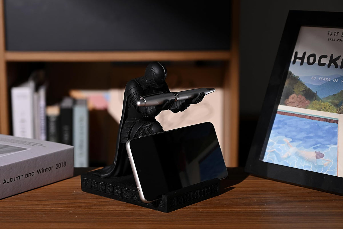 Windbreaker Soldier Knight Pen Holder Personalized Desk Accessory Black