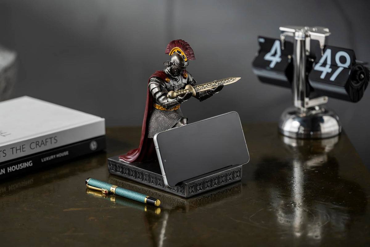 Roman Praetorian Prefect Warrior Knight Pen Holder Desk Ornament Iron
