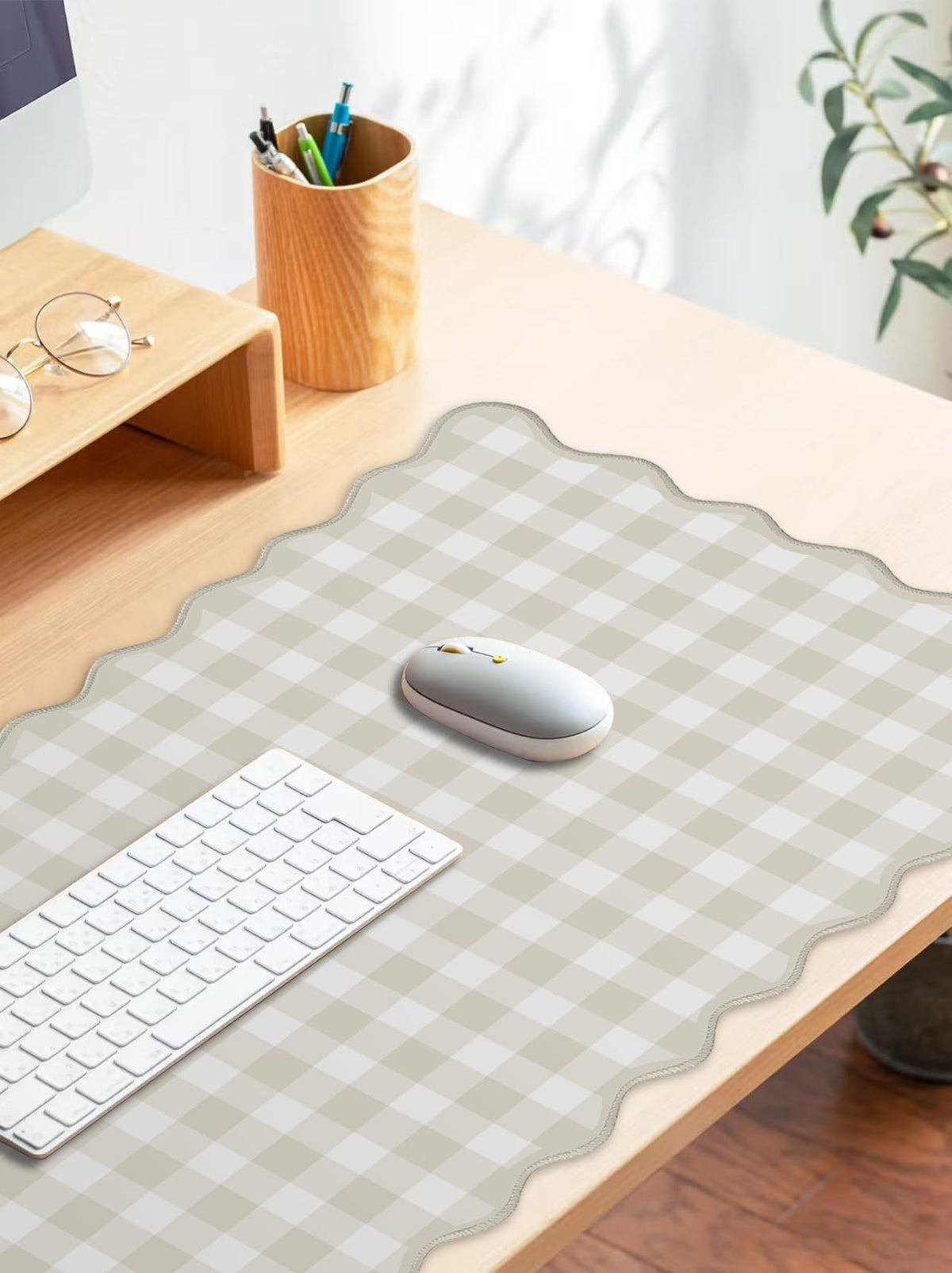 ohisxiacy Scalloped‌ Beige Checkered Gingham Desk Mat Cute Pastel Large Mouse Pad Kawaii