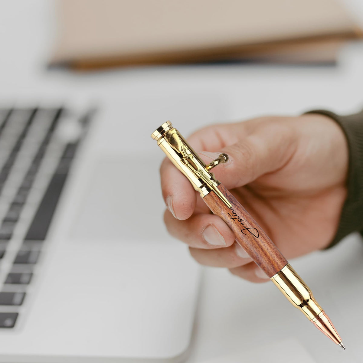Blireana Personalized Bolt Action Pen Gift Set,Free Engraved Metal Ballpoint Pen with 2