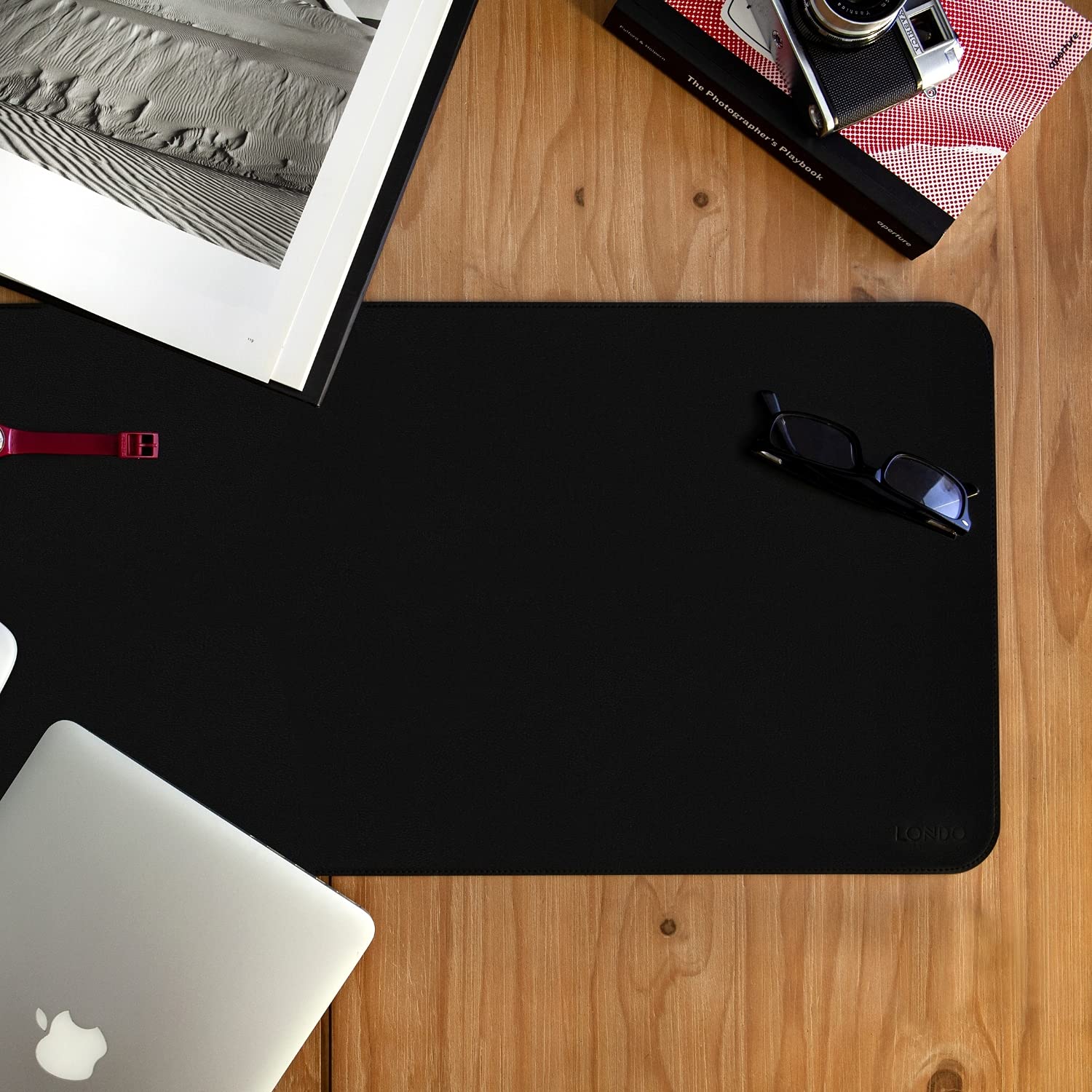 Londo Leather Extended Mouse Pad – Large Desk Mat for Office & Gaming, Smooth Writing Surface