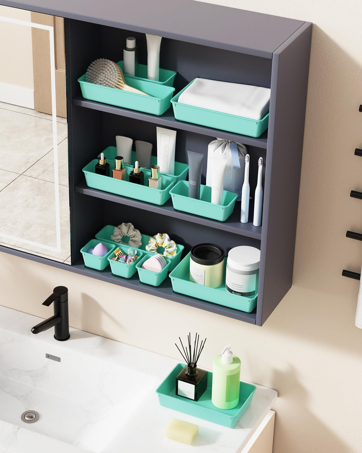 BiuLeon 25 PCS Plastic Drawer Organizers Set, 4-Sizes Vanity and Makeup Organizer, Desk and