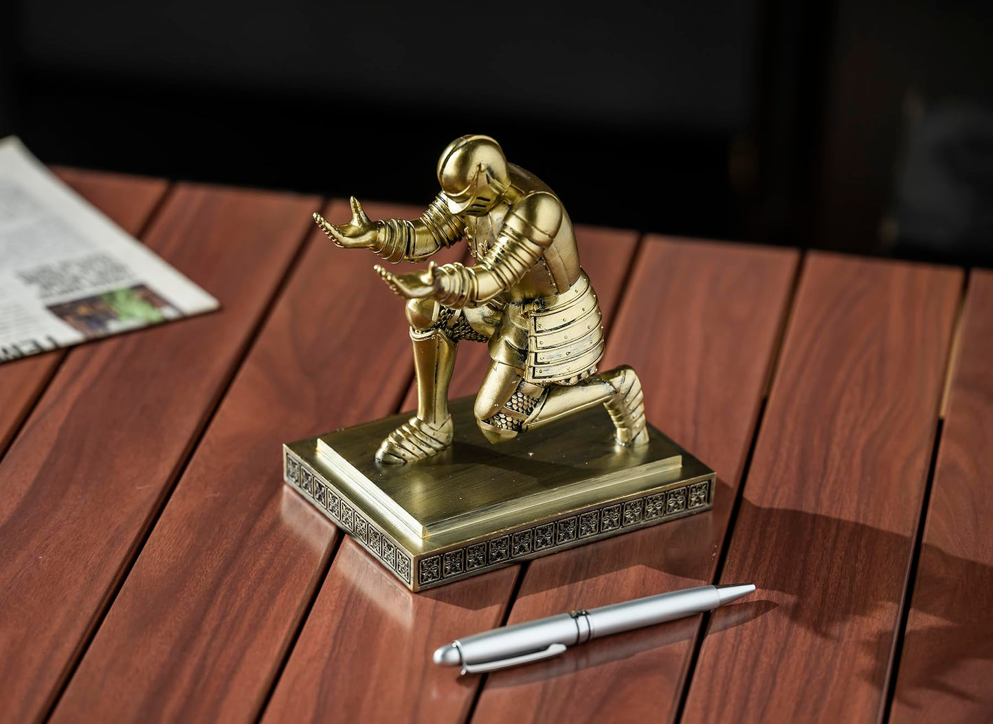 Amoysanli Knight Pen Holder Desk Organizers and Accessories as Gift Copper