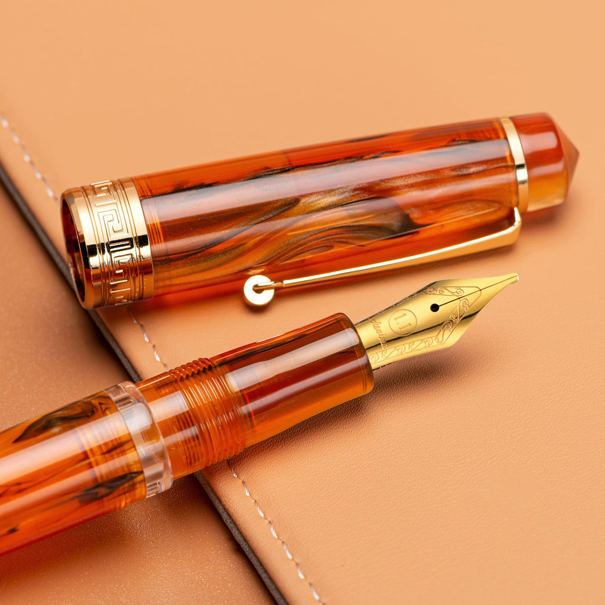 Asvine P20 Piston Fountain Pen, Stub Nib 1.1mm Calligraphy Art Drawing Amber Acrylic with Case Set