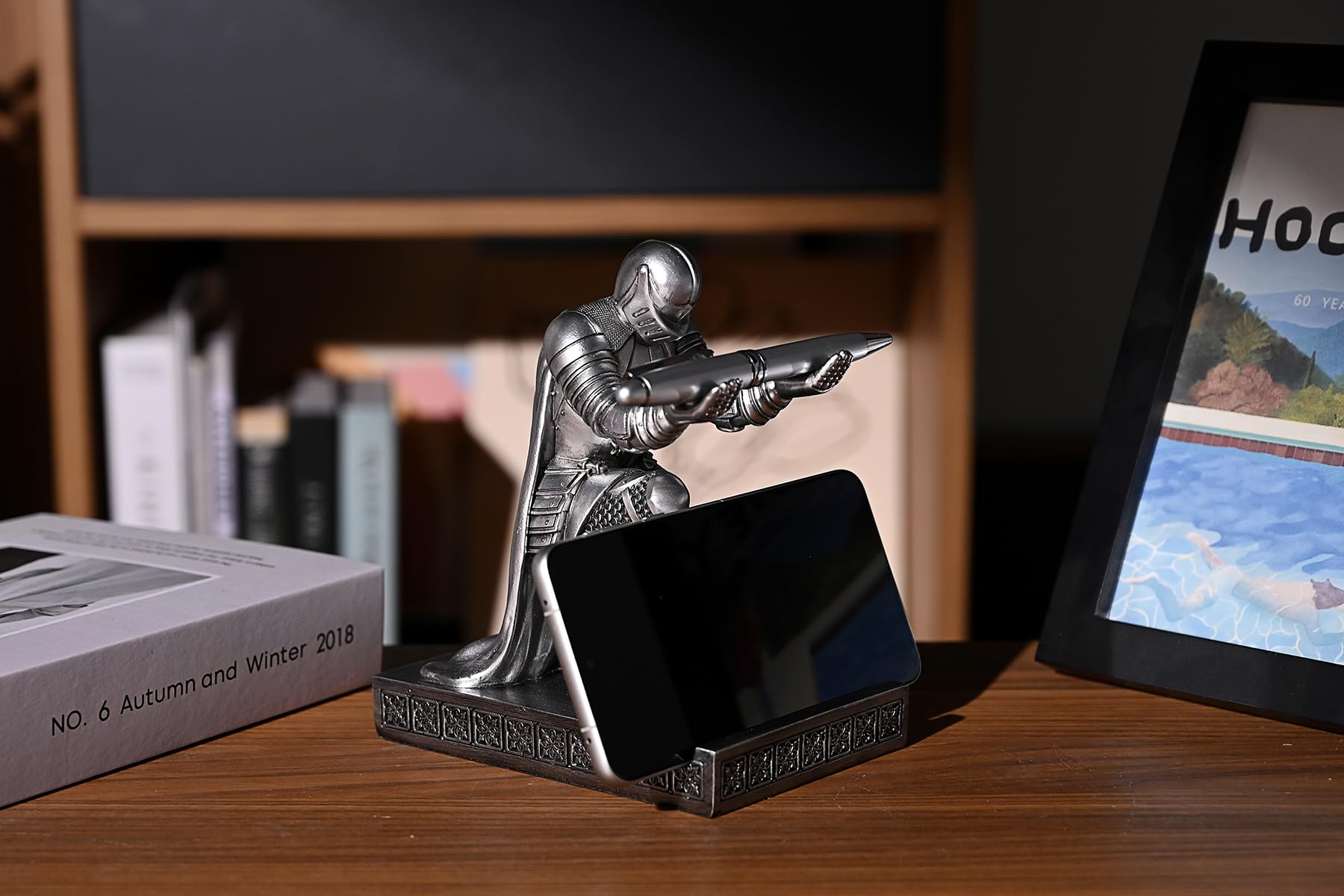 Windbreaker Soldier Knight Pen Holder Personalized Desk Accessory Silver