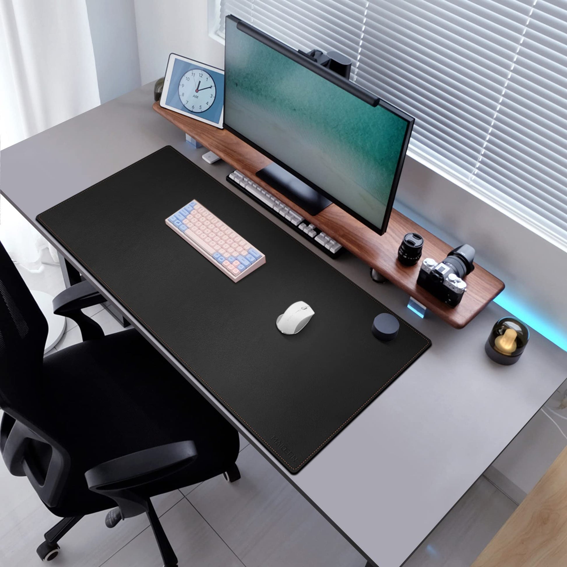 MAIDERN 47.2" x 23.6" XXL Cork & Leather Desk Mat, Reversible Full Desk Mouse Pad Protector (Black)
