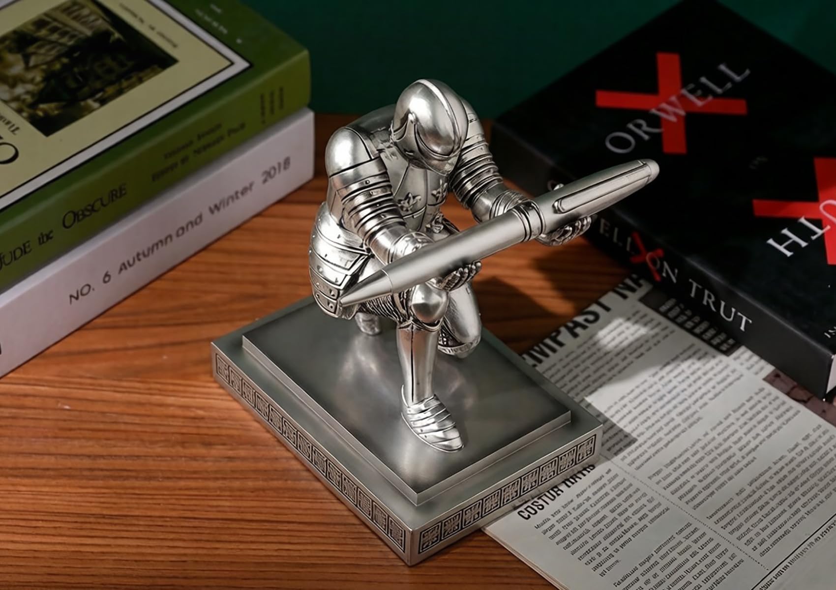 HDMbigmi Knight Pen Holder Pen Stand Desk Organizer and Accessories Silver